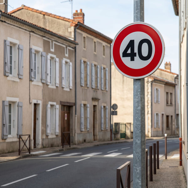 Panneau B14 — 40 km/h, mise en situation sur voirie