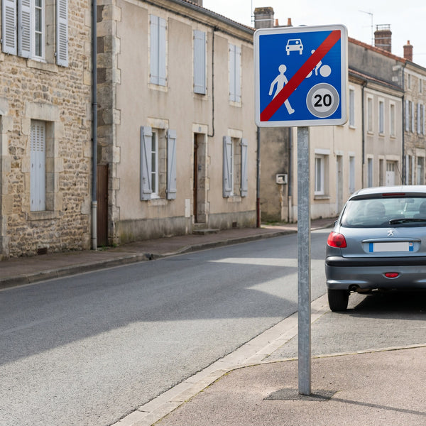 Panneau B53 — mise en situation sur voirie