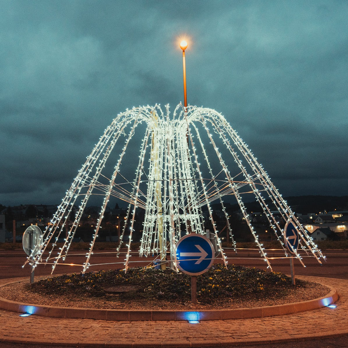 Fontaine basse, décor lumineux 3D à poser Image secondaire du produit