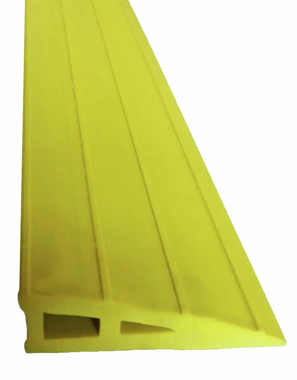 Rampe de seuil caoutchouc 20 mm, coloris jaune, pose adhésive extérieur